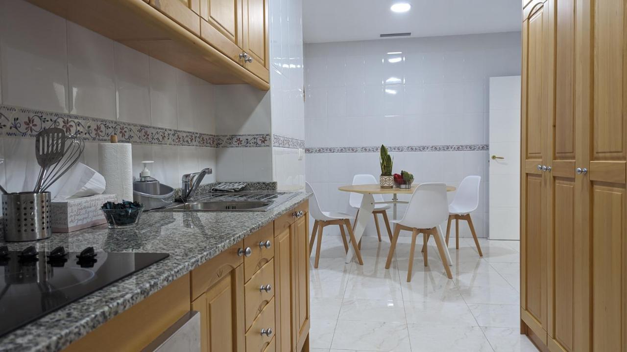 Romantic Beach Apartment Вильяхойоса Экстерьер фото